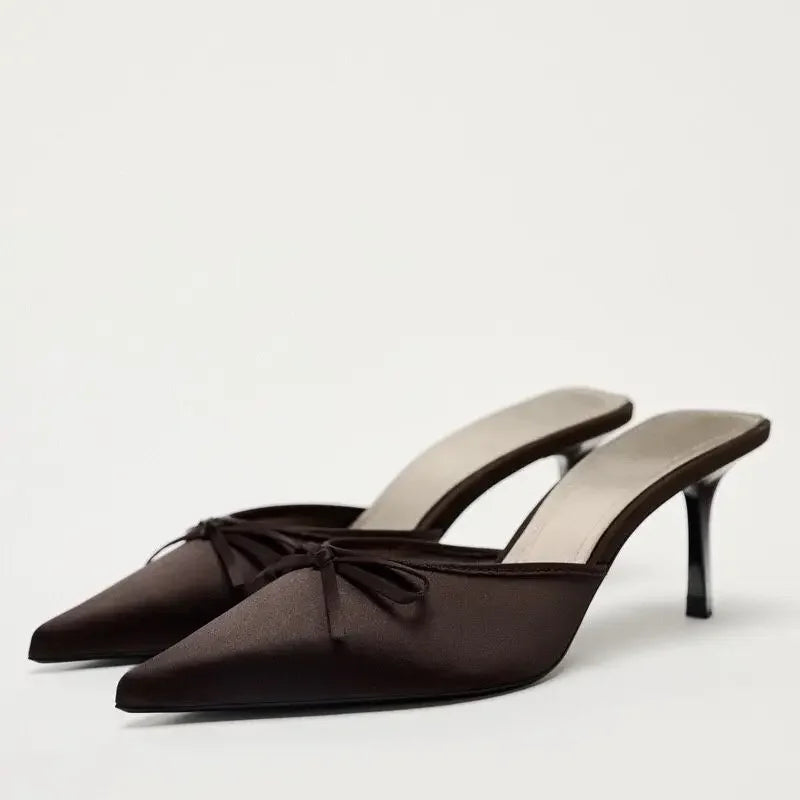 נעל עקב דגם - שרית