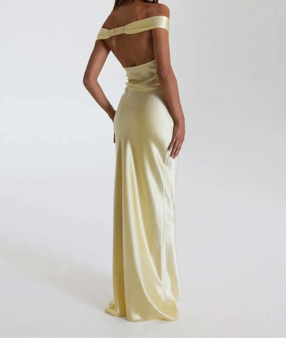 שמלת סאטן סטייל-דייזי