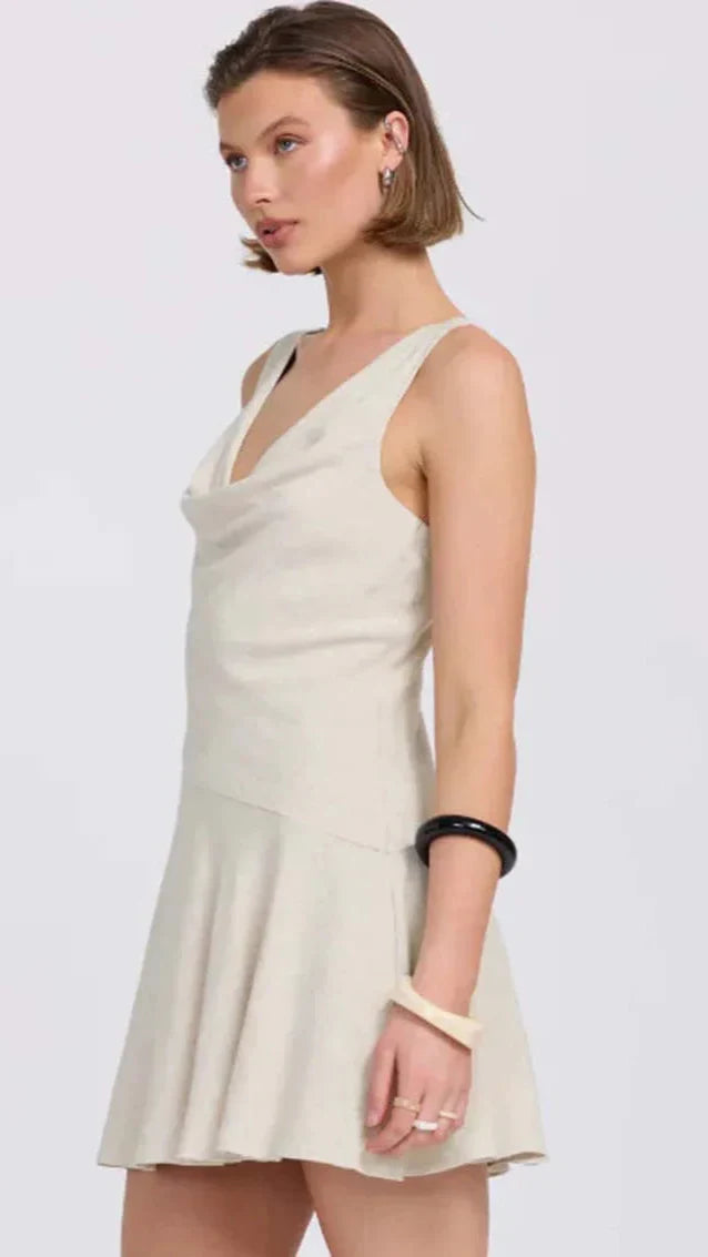 שמלה דגם-מדלינה