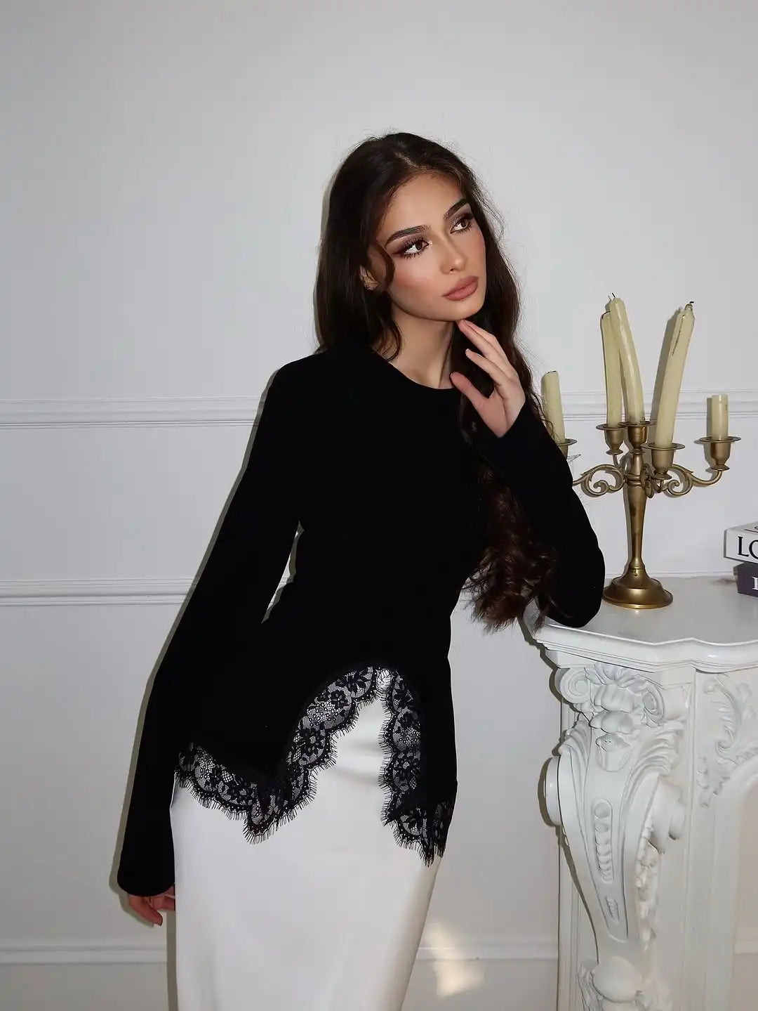 חולצת תחרה דגם - סלים