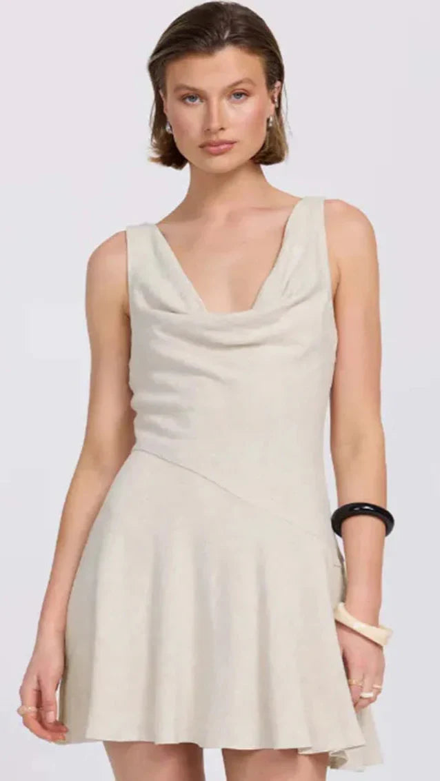 שמלה דגם-מדלינה