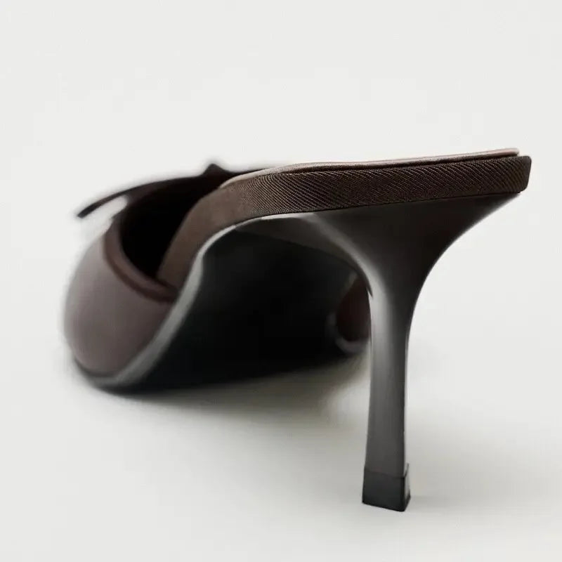 נעל עקב דגם - שרית